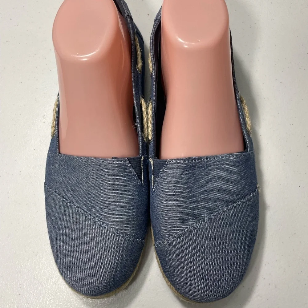 Nautica Blue Espadrille Boats Shoes Flats Size 10 SB-95